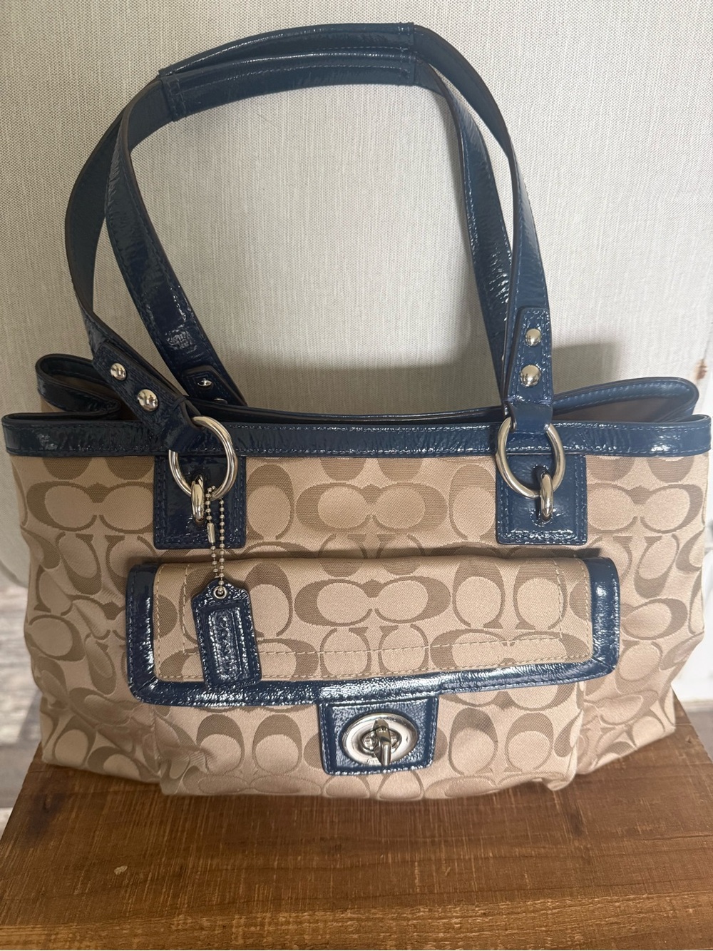 Coach Penelope Signature Satchel  (Style No. F19043)
